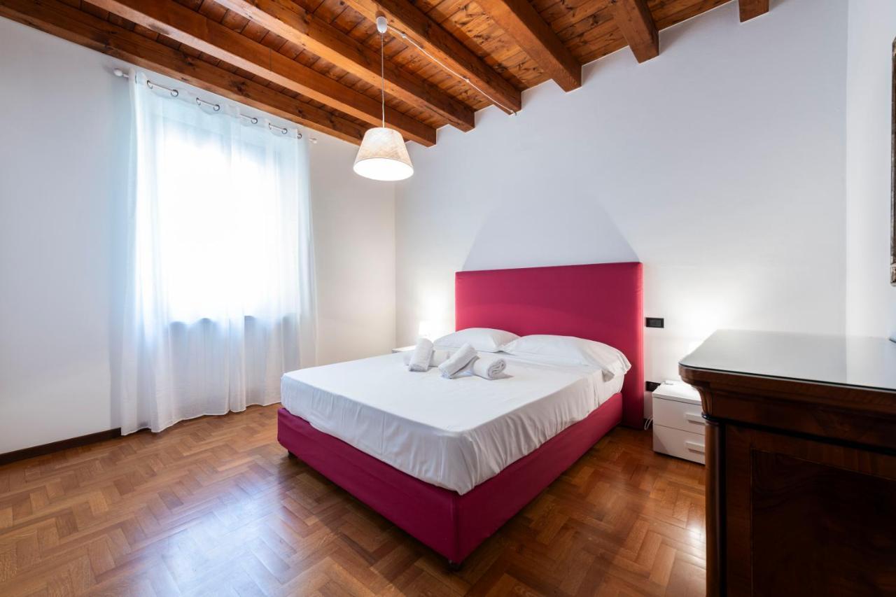 Amanti Apartment In Verona Eksteriør billede